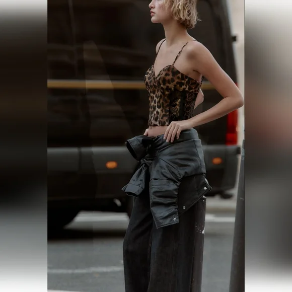 Zara Leopard Print Top - Picture 2 of 6